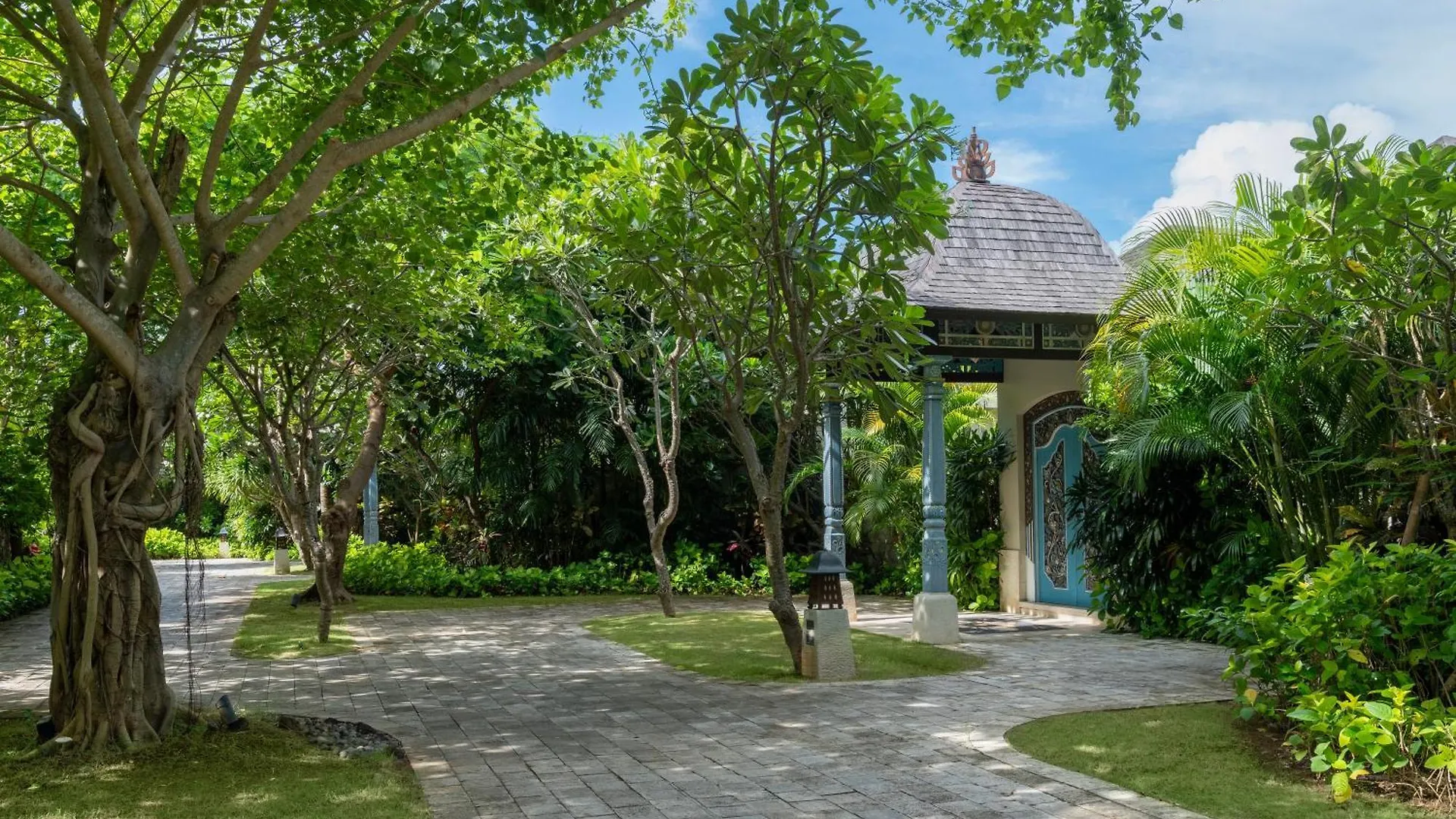 ***** Resort Jumeirah Bali Uluwatu Indonesia